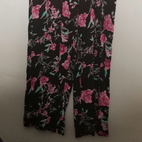 Pants - Picture 2 of 2